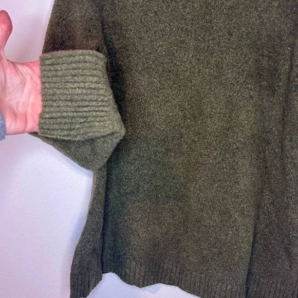 J.Crew Extra-Soft Funnel Neck Sweater Olive Green Women’s Medium - Picture 6 of 6